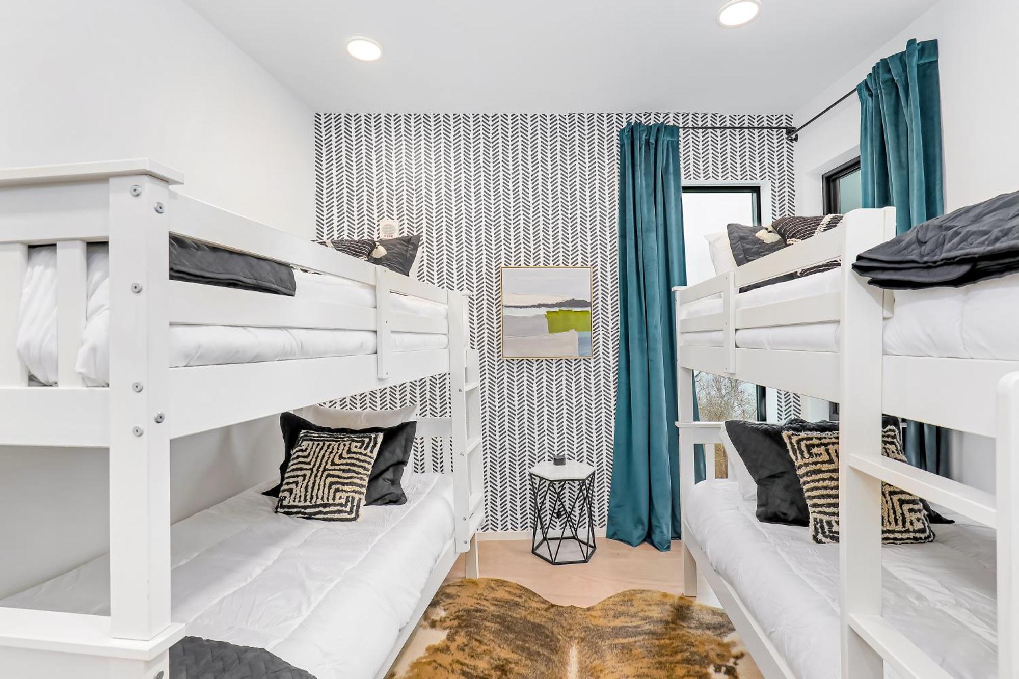 Eve Nashville Room photo